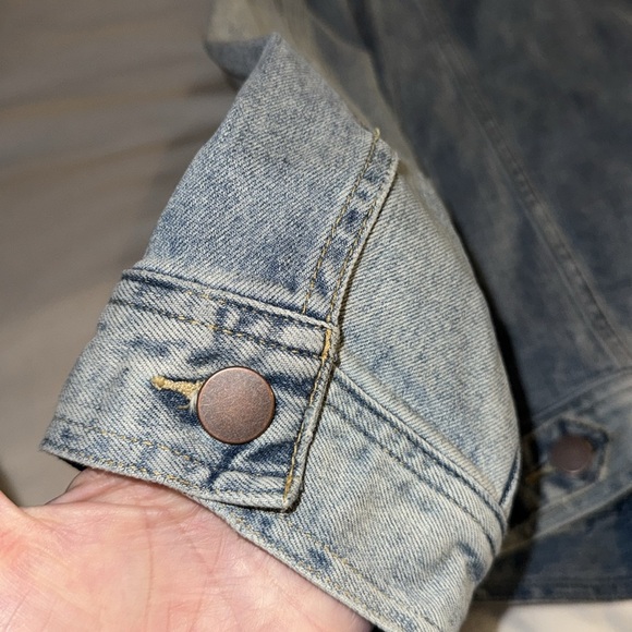 Treasure and Bond Denim Jacket size medium - Picture 5 of 9